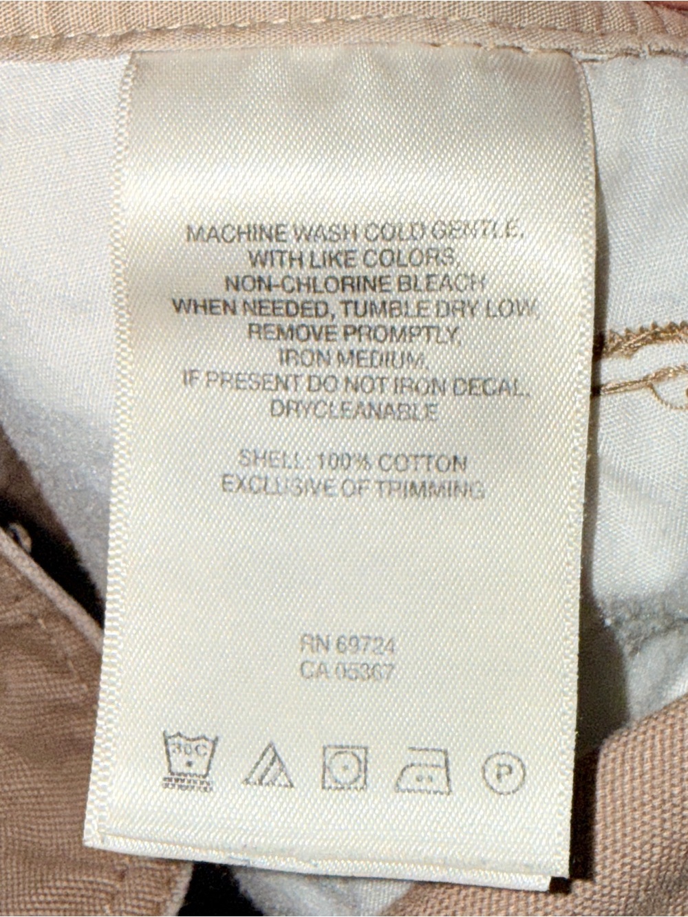 Columbia Men's Tan Flat-Front Outdoor Shorts with tech pockets - 36x9- GC - Picture 13 of 13